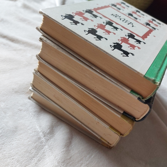 Vintage childrens books Bambi Black Beauty Shakespeare Robinson Crusoe Huck Finn - Picture 5 of 14